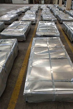 Corrugated-Roofing-Sheet-packing-shipping